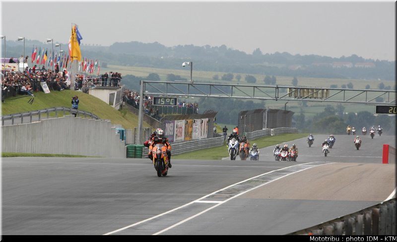 idm_004sachsenring_sbk_05