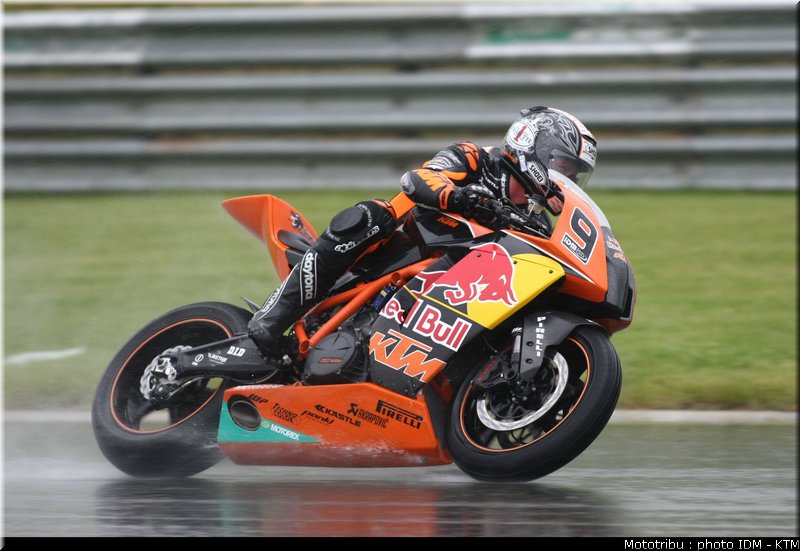 idm_004sachsenring_sbk_nebel_9