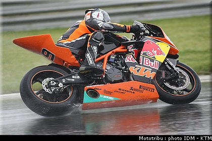 idm_004sachsenring_sbk_nebel_7.jpg