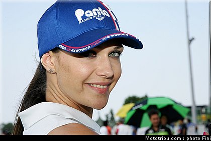 civ_pitbabe_22_misano_juillet_2010.JPG