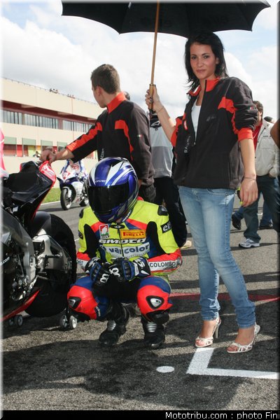 civ_pitbabe_mugello_2010_01