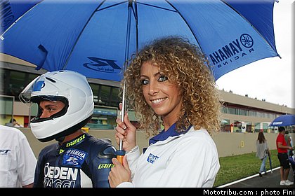 civ_pitbabe_mugello_2010_05.JPG