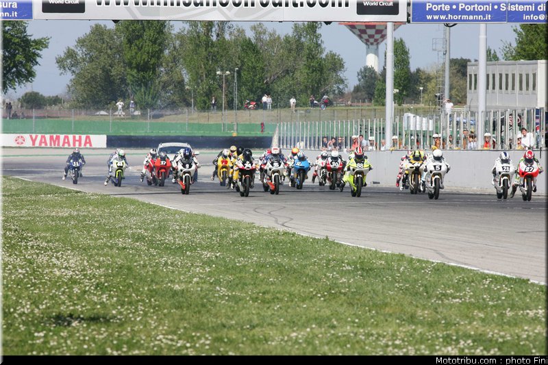 civ_125gp_015_2011_misano