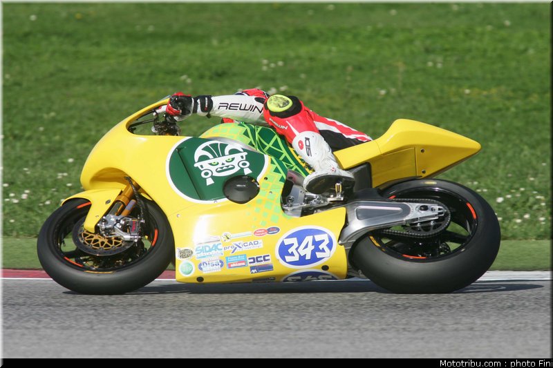 civ_moto2_dannunzio_2011_misano