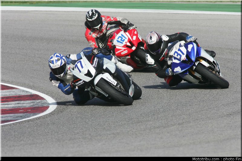 civ_supersport_009_2011_misano