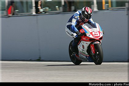 civ_1000stk_petrucci_3_2011_misano.jpg