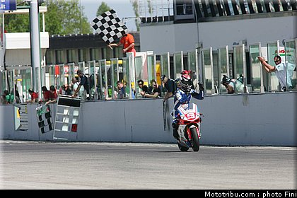 civ_1000stk_petrucci_4_2011_misano.jpg