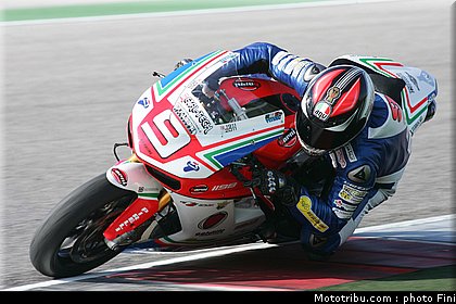 civ_1000stk_petrucci_5_2011_misano.jpg