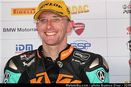 superbike_bauer_13_idm_2011_lausitz.jpg