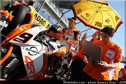 superbike_nebel_12_idm_2011_lausitz.jpg