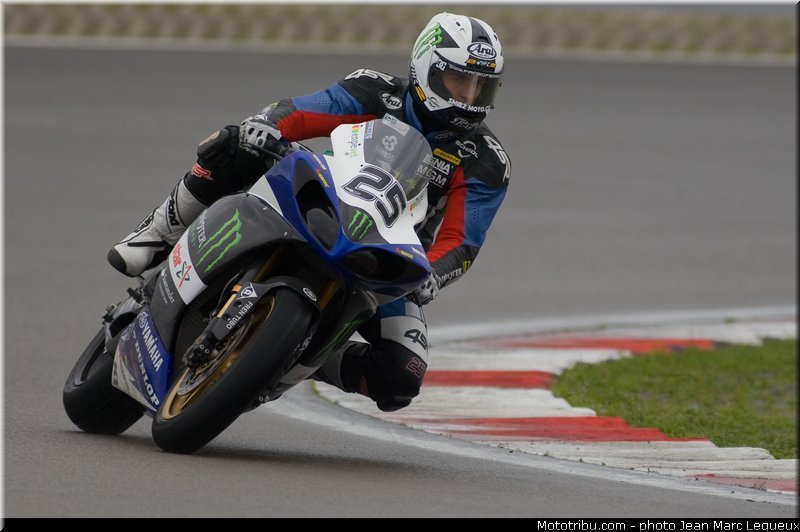 sbk_smrz_002_idm_2012_nurburgring