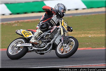 mono_degauwe_1_grand_trophy_2010.jpg