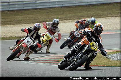mono_6_grand_trophy_2010.jpg