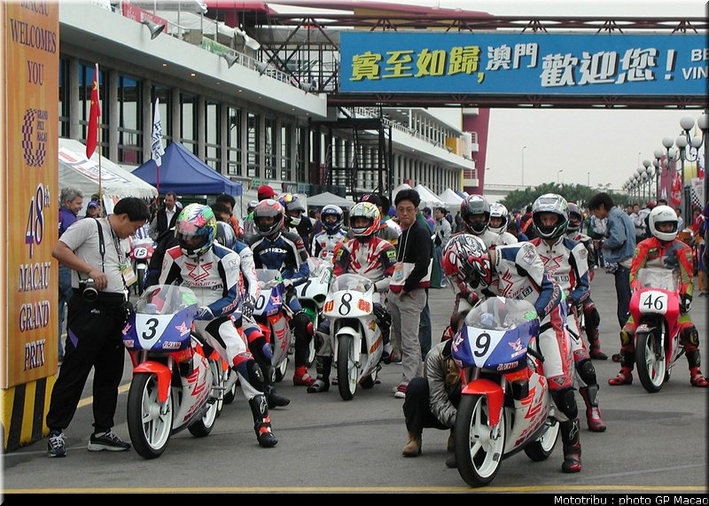 003_macao2001_03