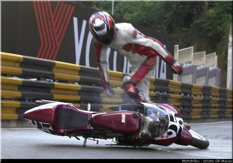 024_macao2001_24