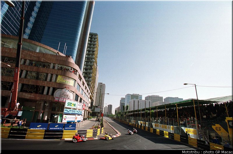 068_macao2001_68