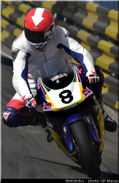 072_macao2001_72