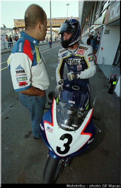 087_paddock_macao2001_3