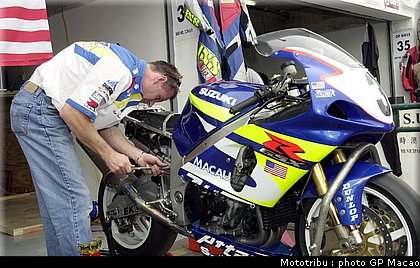 086_paddock_macao2001_2.jpg