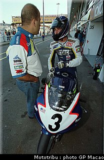 087_paddock_macao2001_3.jpg
