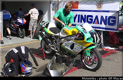 088_paddock_macao2001_4.jpg