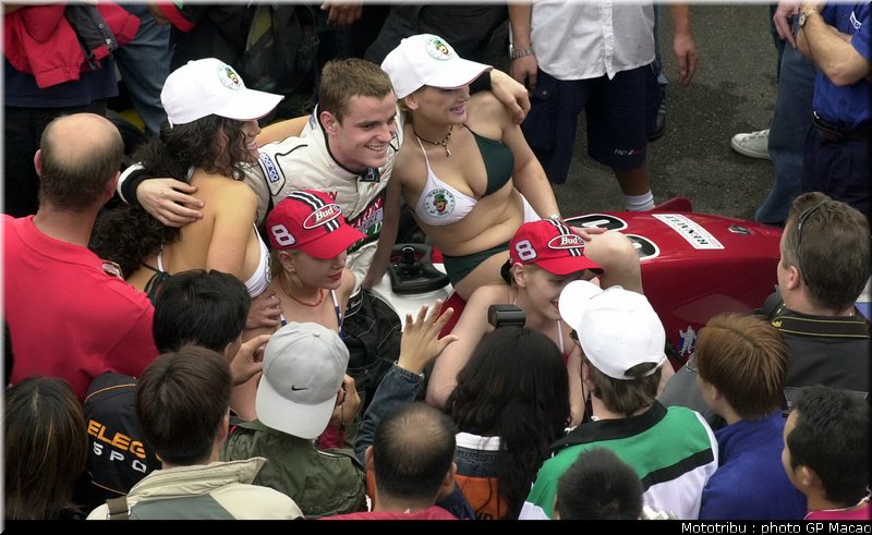 0128_pitbabes_macao2002_004