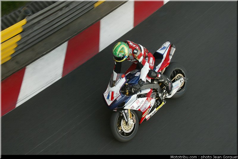 team_of_paris_cummins_macao2008_003