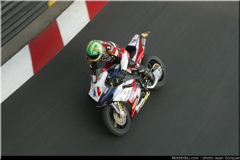 team_of_paris_cummins_macao2008_005
