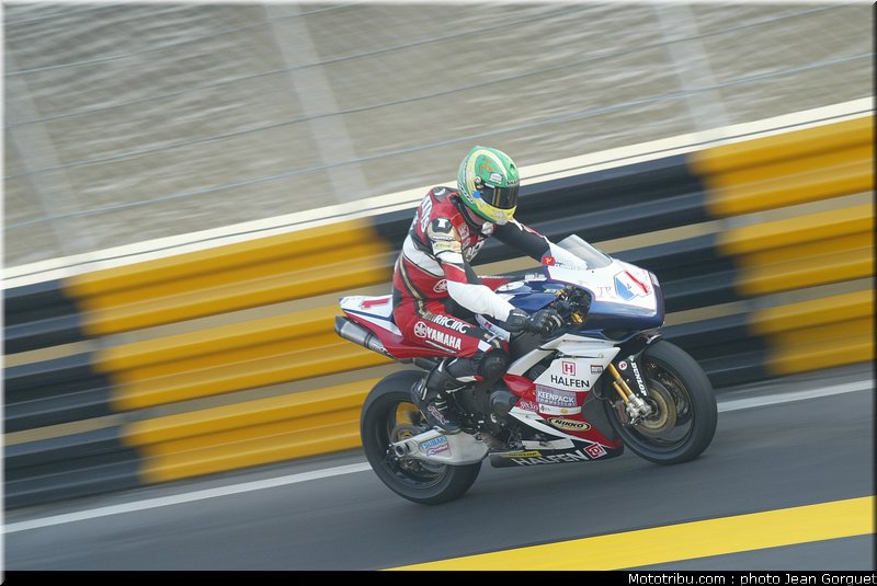 team_of_paris_cummins_macao2008_006