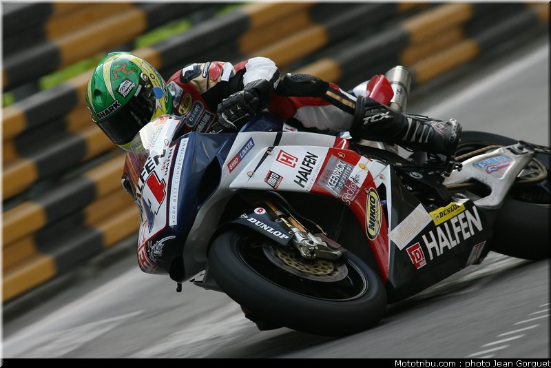 team_of_paris_cummins_macao2008_024