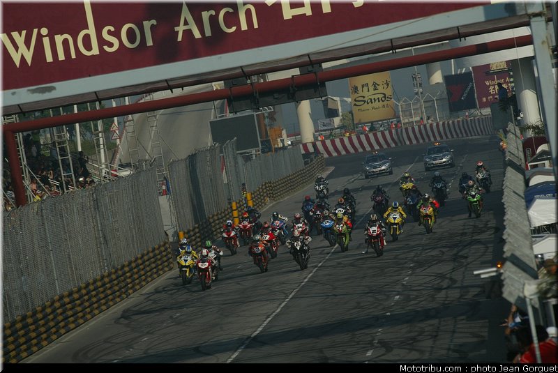 team_of_paris_depart_macao2008_002