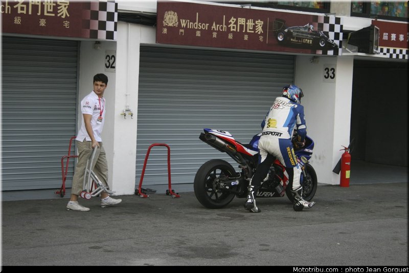 team_of_paris_warmup_macao2008_021