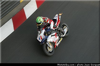 team_of_paris_cummins_macao2008_005.JPG