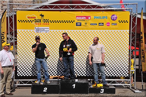 097_podiums_07.jpg