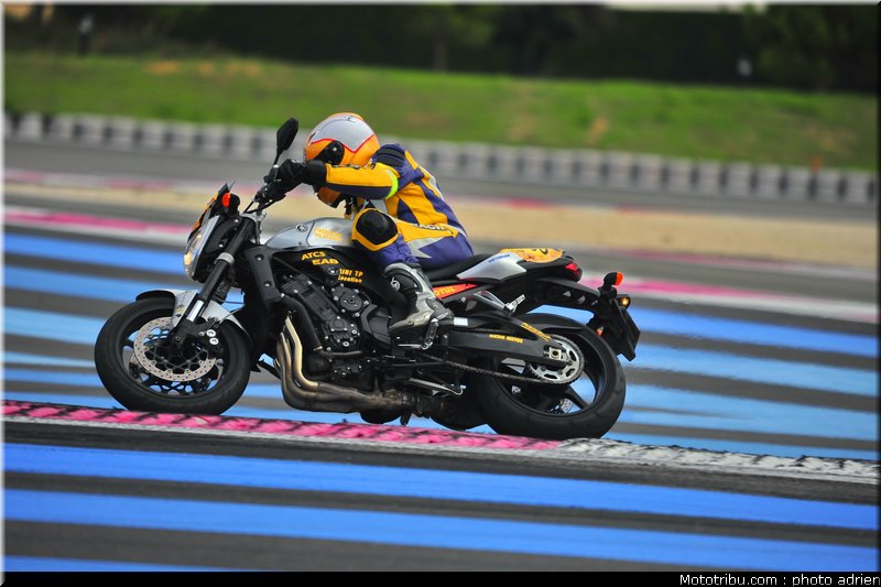 mototour_2009_circuit_paul_ricard_042