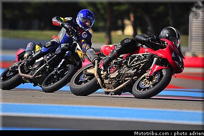 mototour_2009_circuit_paul_ricard_029.JPG