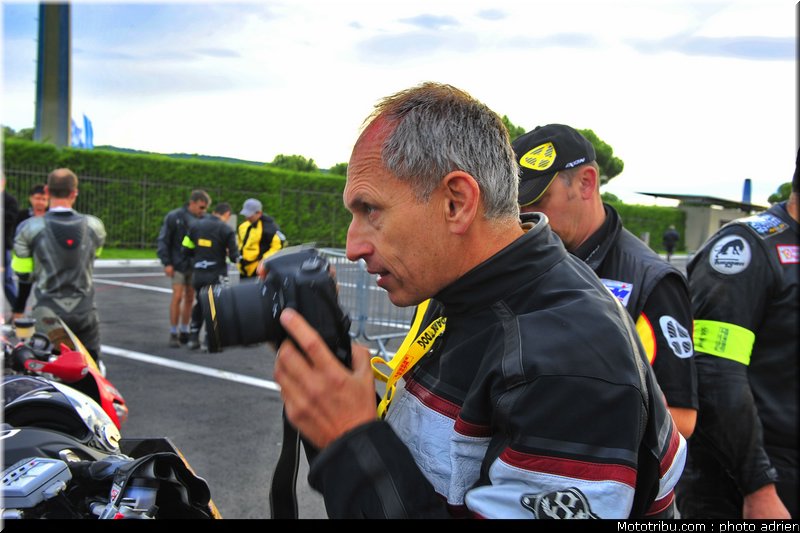 moto_tour_2009_paul_ricard_parking_0035