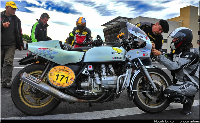 moto_tour_2009_paul_ricard_parking_0077