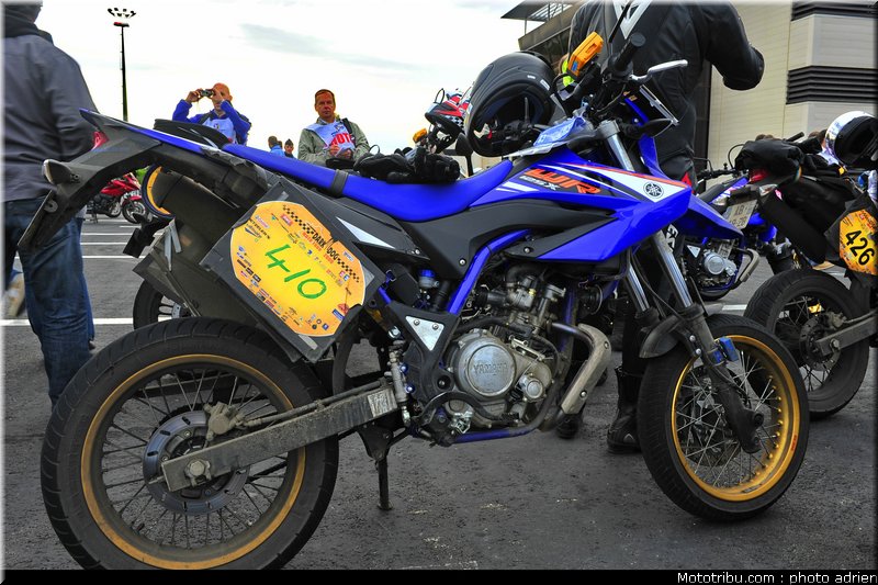 moto_tour_2009_paul_ricard_parking_0086