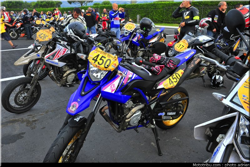 moto_tour_2009_paul_ricard_parking_0088