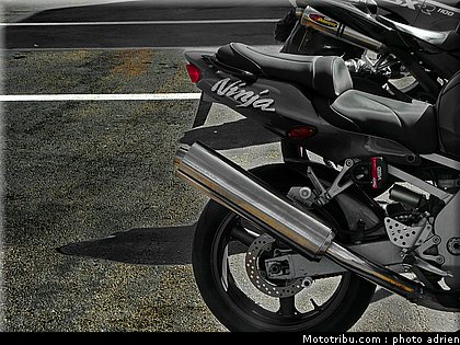 moto_tour_2009_paul_ricard_parking_0017.JPG