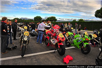 moto_tour_2009_paul_ricard_parking_0032.JPG