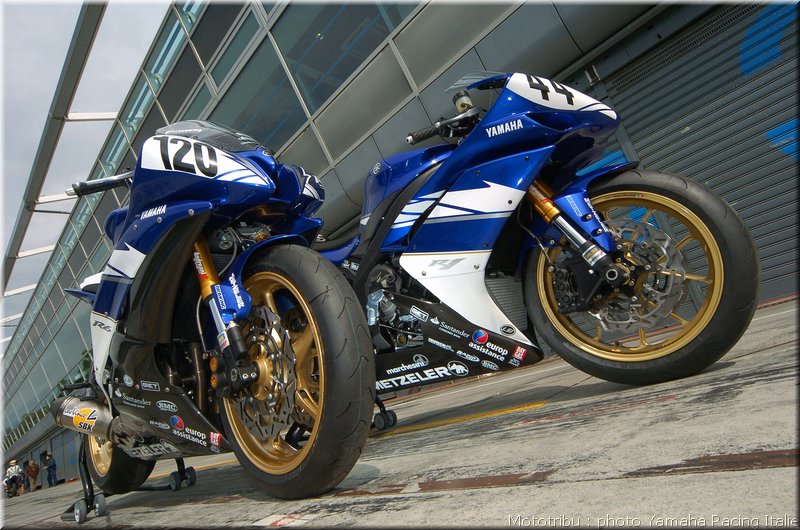 MOTO 