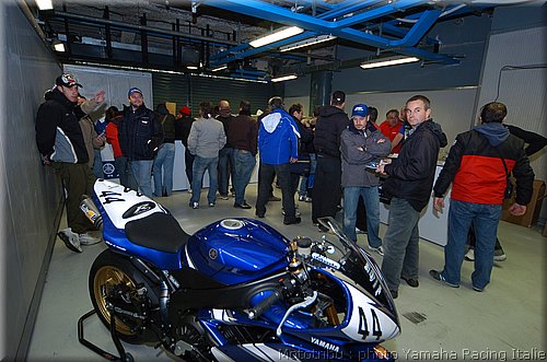 yamaha-rseries-monza2008_01.jpg