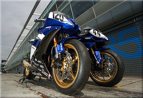 yamaha-rseries-monza2008_04.jpg