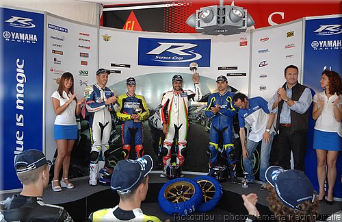 podium-3.jpg