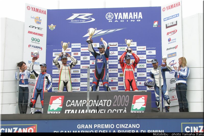podium_2_rseries_misano2009_1
