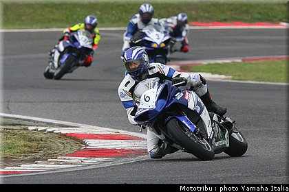 antonello_rseries_cup_vallelunga2009.jpg