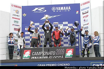 podium_4_rseries_misano2009_1.jpg