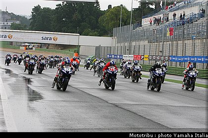 rseries_rseries_cup_vallelunga2009.jpg